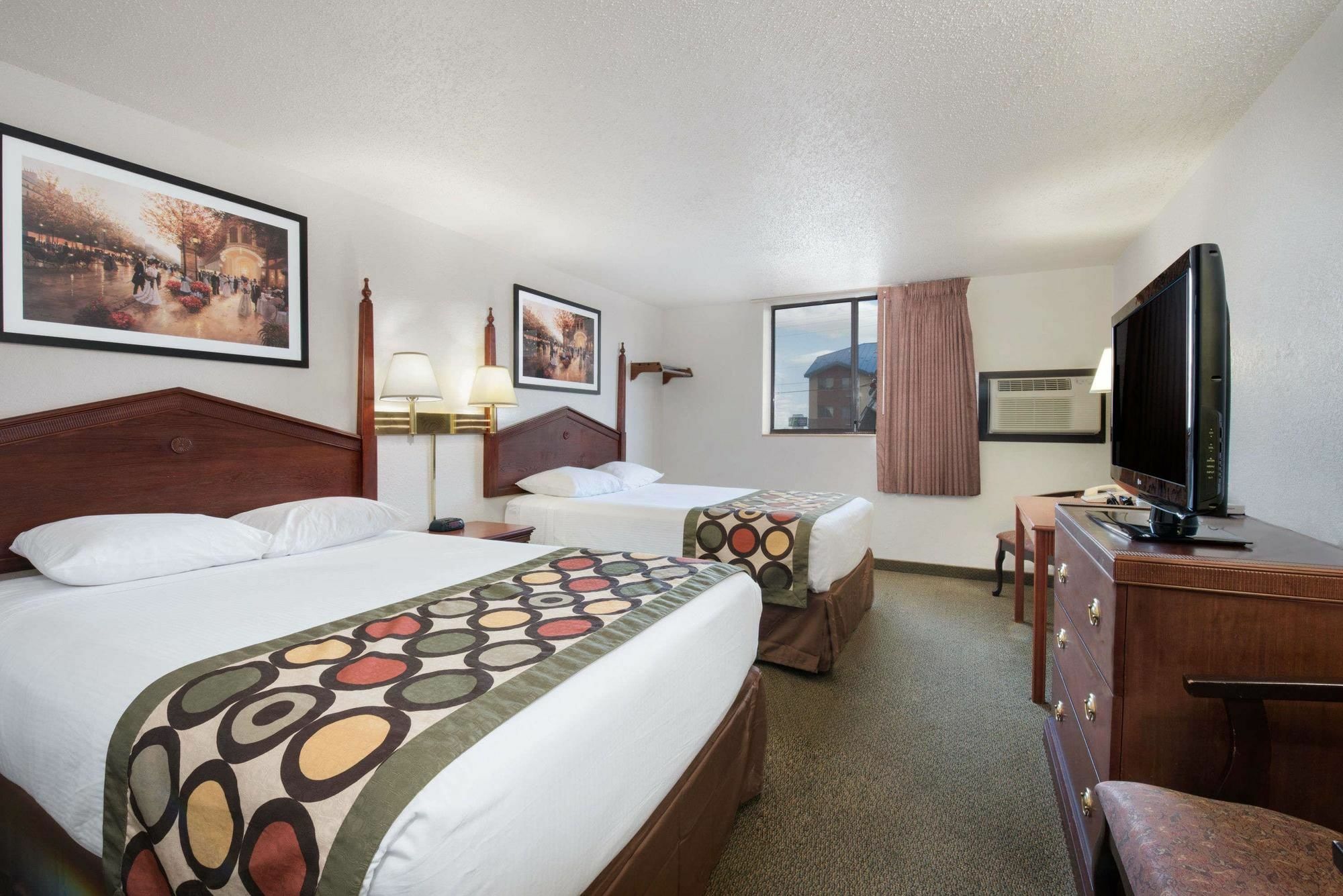 Serena Inn & Suites Of 拉皮德城 外观 照片
